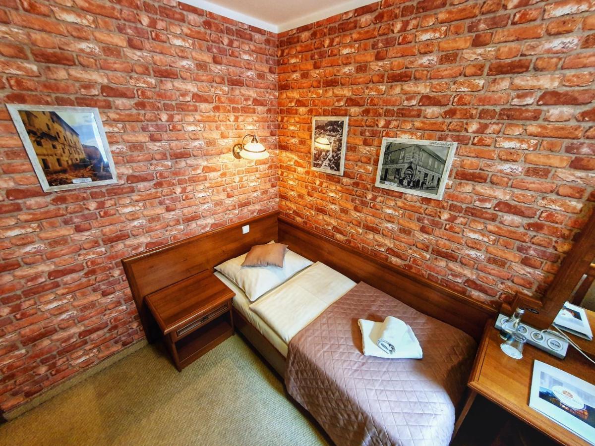 Hotel Zamkowy Mlyn กราปโกวิตเซ ภายนอก รูปภาพ
